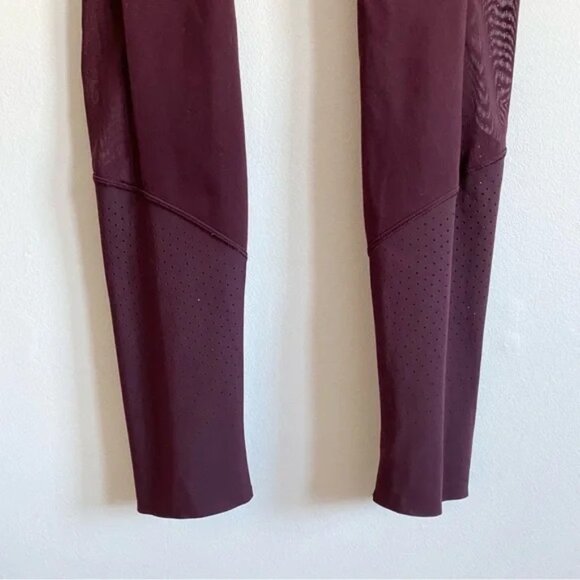 Lululemon Barre Star Leggings in Maroon (Bordeaux) - Picture 6 of 6